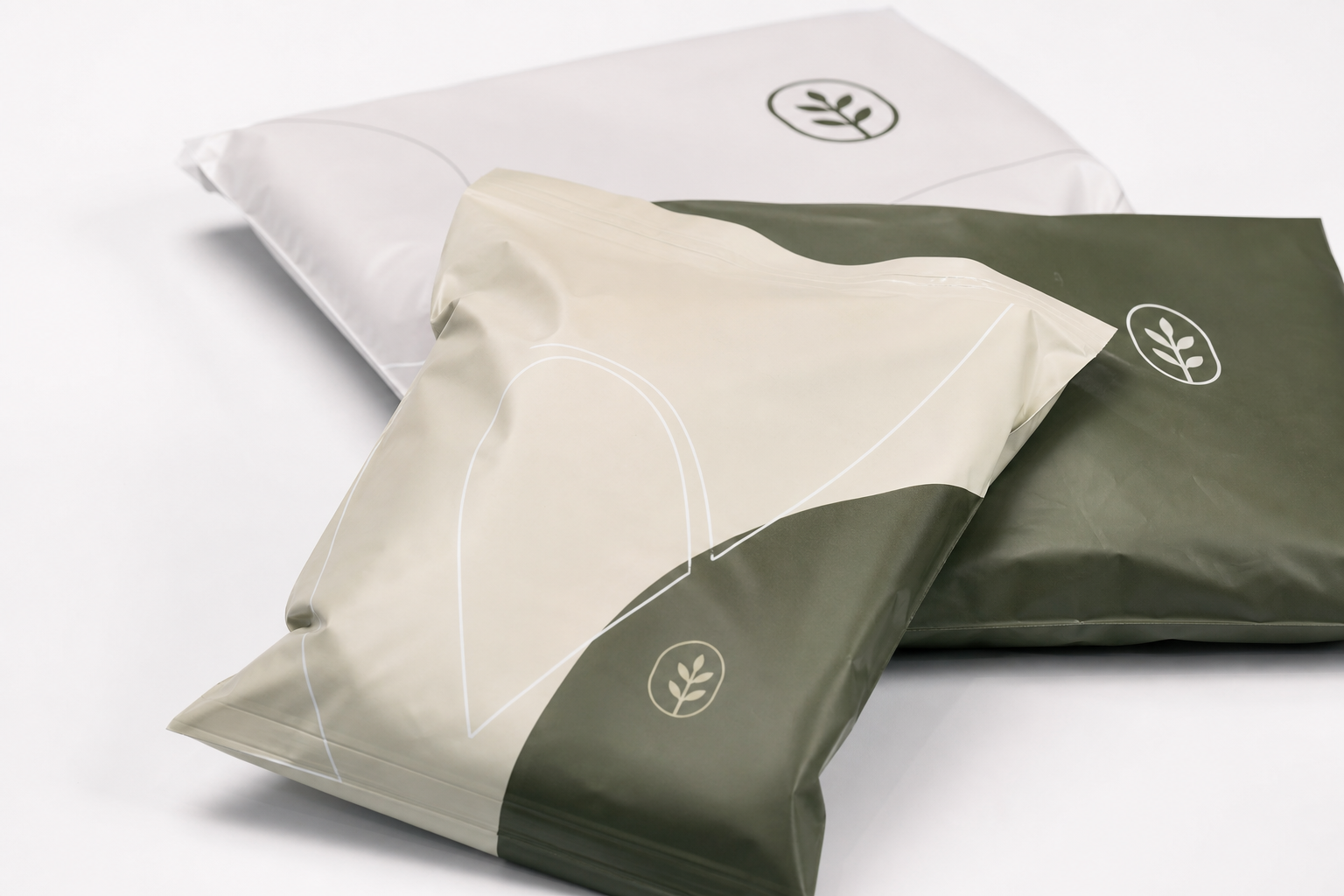 Custom Poly Mailers for Online Stores: Film, Print, MOQ, and Carton Packing