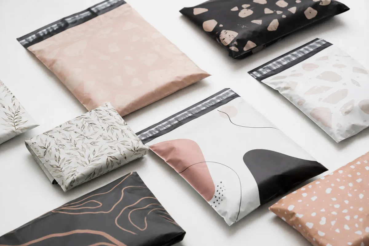Poly Mailers for Small Brands: Film, Print, MOQ, and Carton