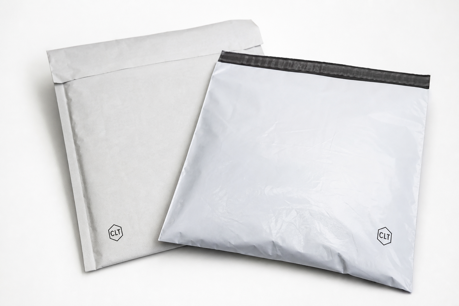 Poly Mailers vs Plastic Envelopes: Material Claims, Seal Quality, and Freight Cost