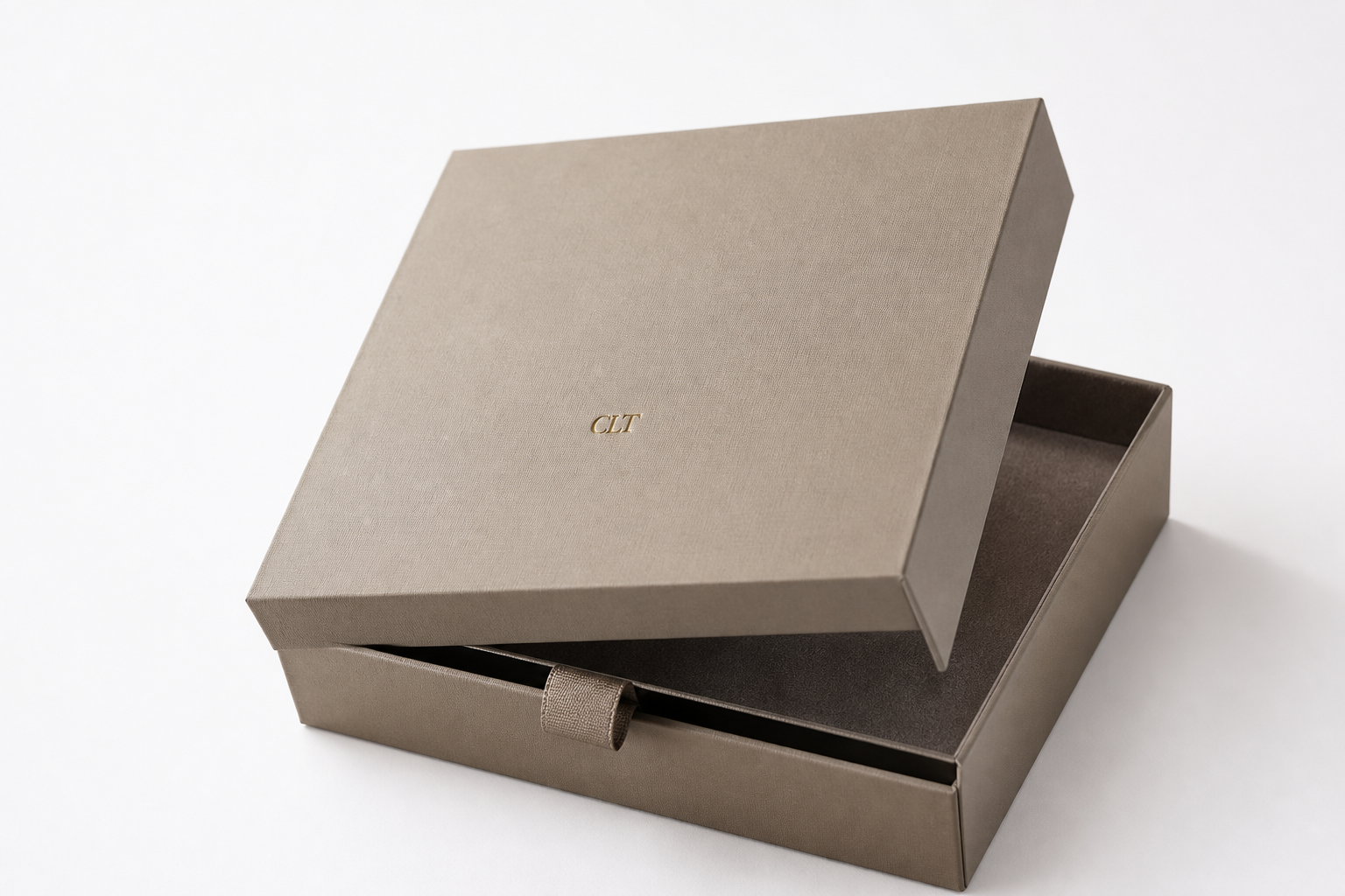 Luxury Rigid Boxes Manufacturer: Board, Finish, Dieline, and Unit Cost