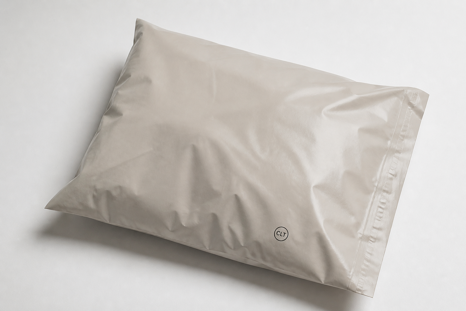 Custom Poly Mailers for Apparel: Film, Print, MOQ, and Carton Packing