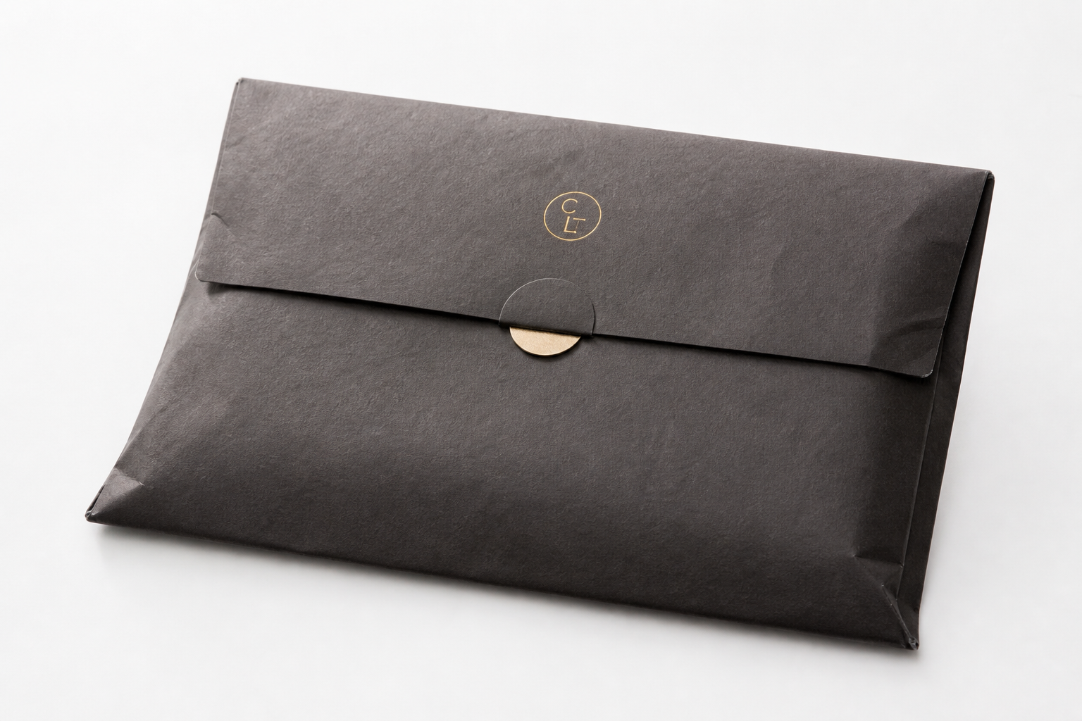 Branded Paper Mailers With Logo: Benefits, Costs, and Fit