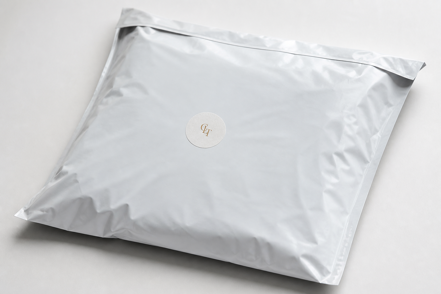 Poly Mailers with Custom Stickers: Material, Adhesive, Artwork, and MOQ