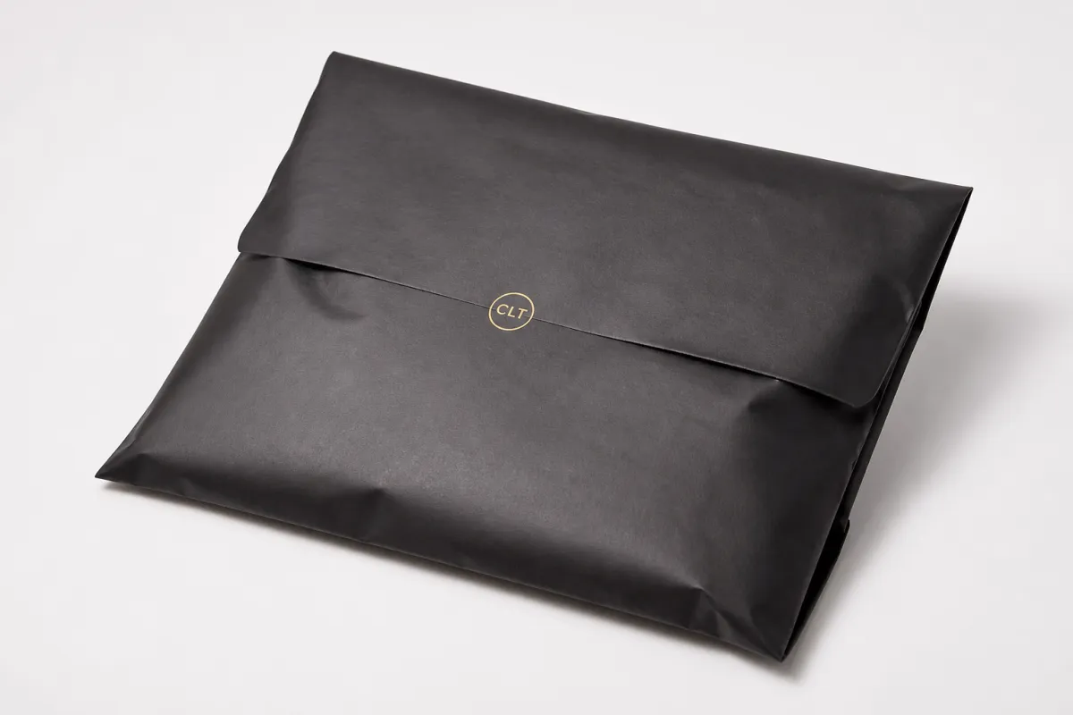 Logo Printed Apparel Mailers: Branding That Ships Well