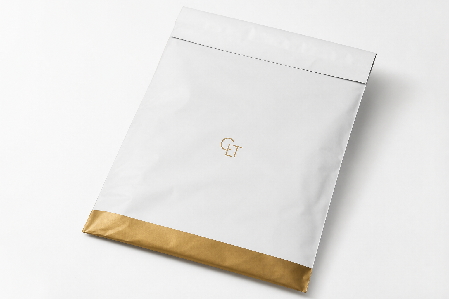 Custom Poly Mailers for Posters: Fit, Cost, and Shipping