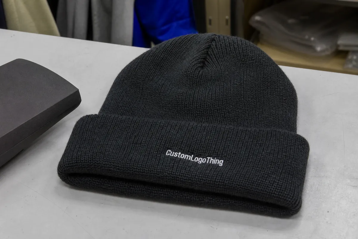 Buy OEM Cuffed Beanies: Wholesale Pricing for Winter Brands