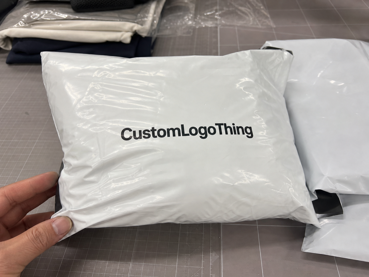Choose Poly Mailer Bags Material Options for Apparel Buyers