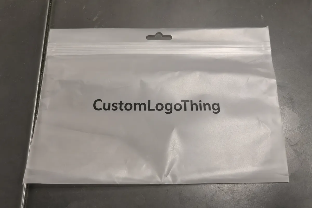 Frosted Zipper Bags Unit Cost Guide for Bulk Buyers