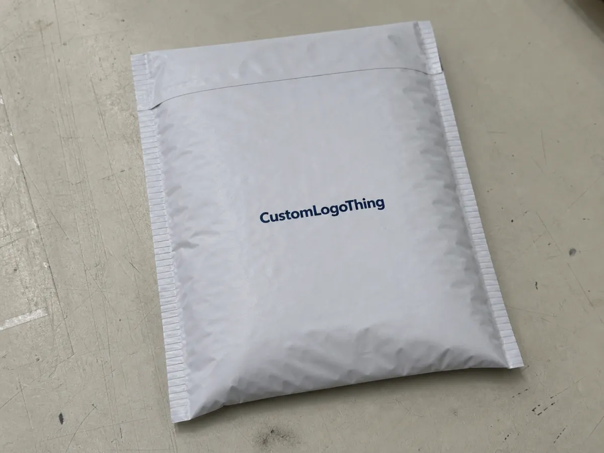 Custom Padded Mailers for Ecommerce Sample Approval