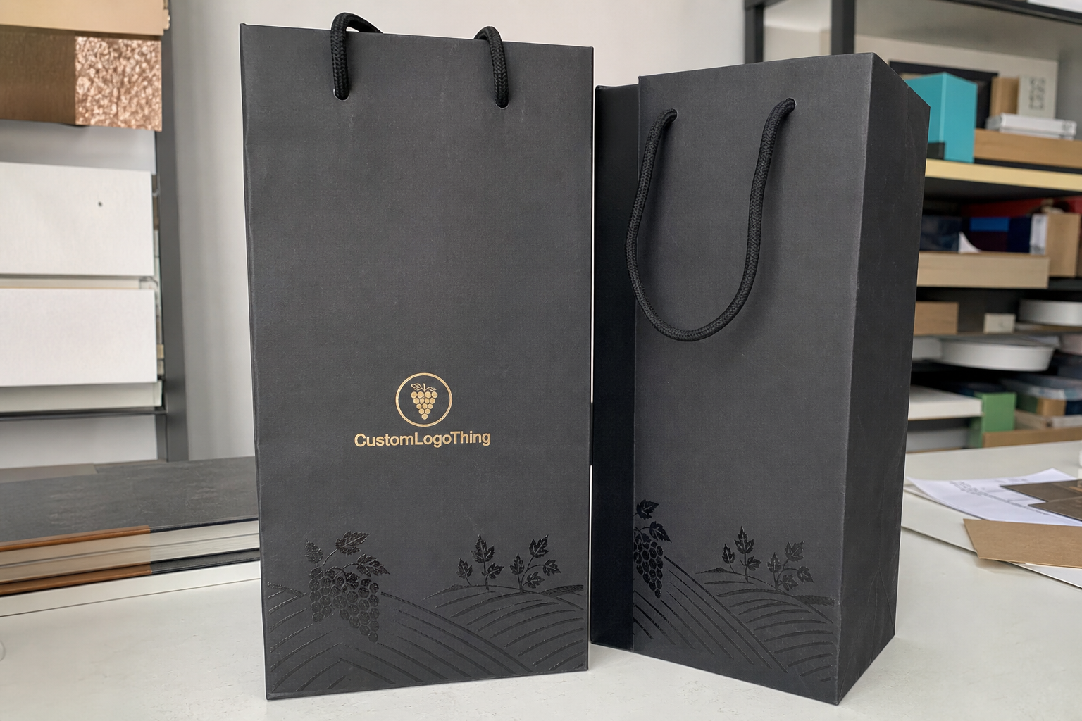 Wine Club Shopping Bags Supplier for Custom Paper Bags