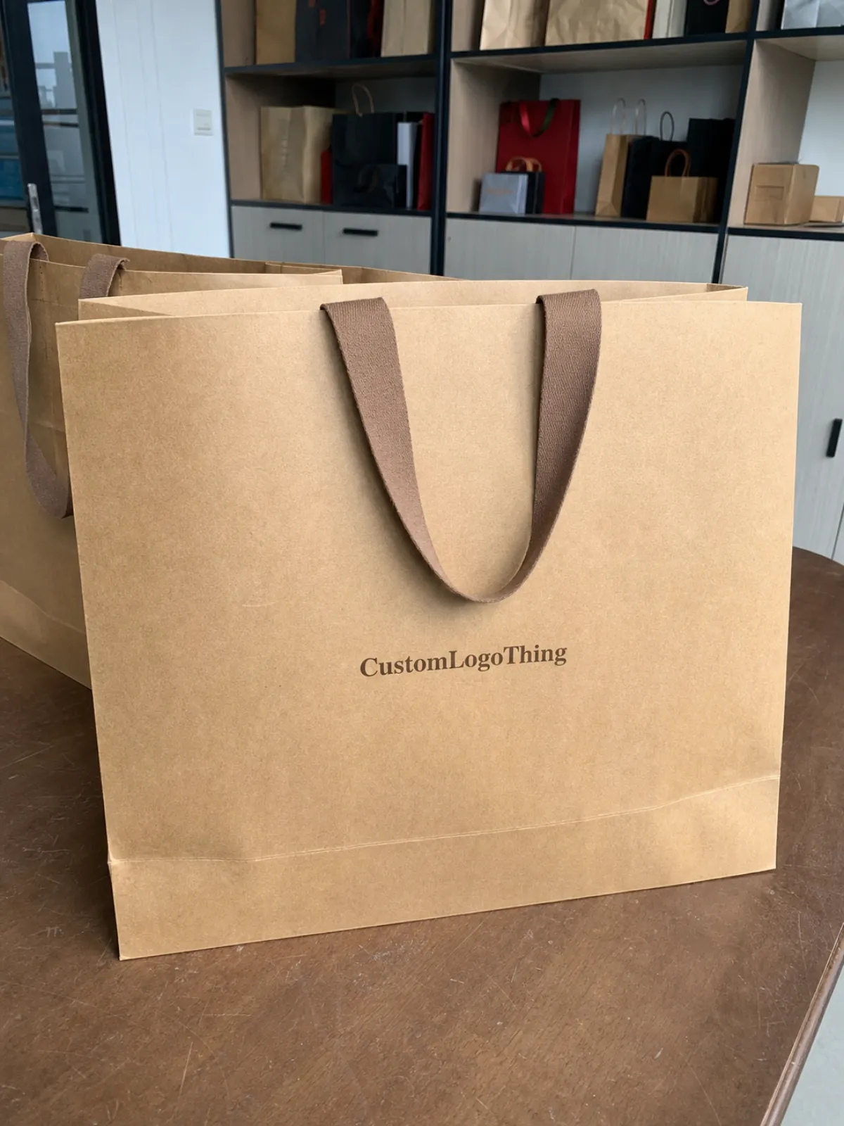 Large Boutique Paper Bags MOQ Guide for Smart Buyers