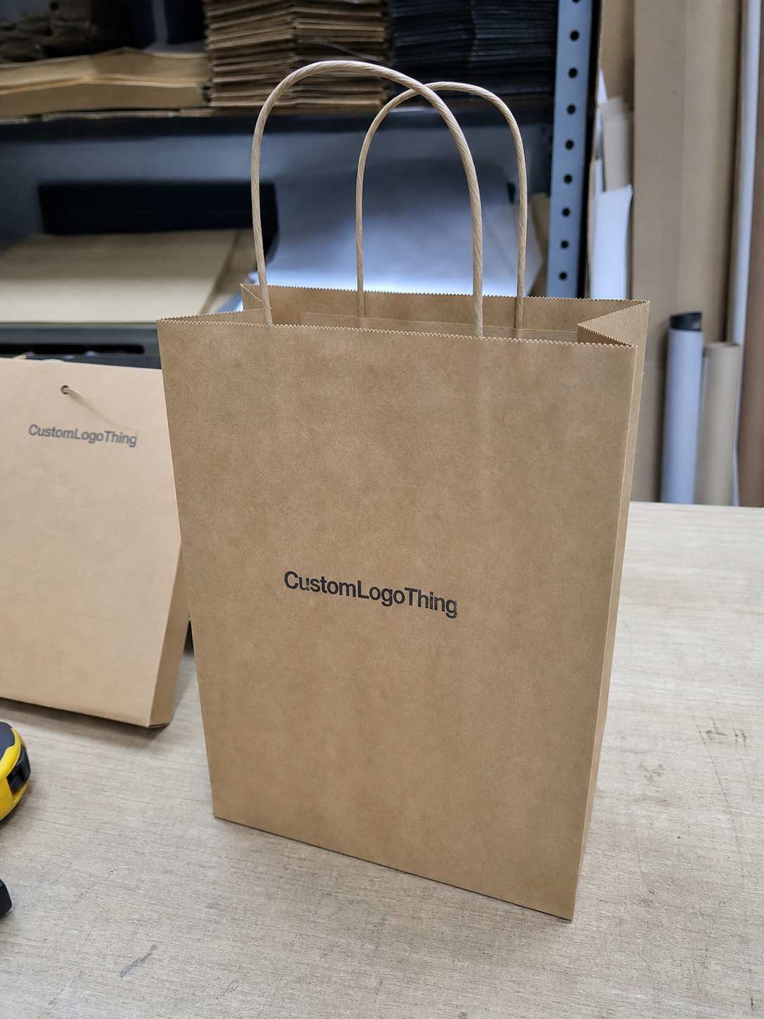 Coffee FSC Paper Shopping Bags MOQ for Bulk Buyers