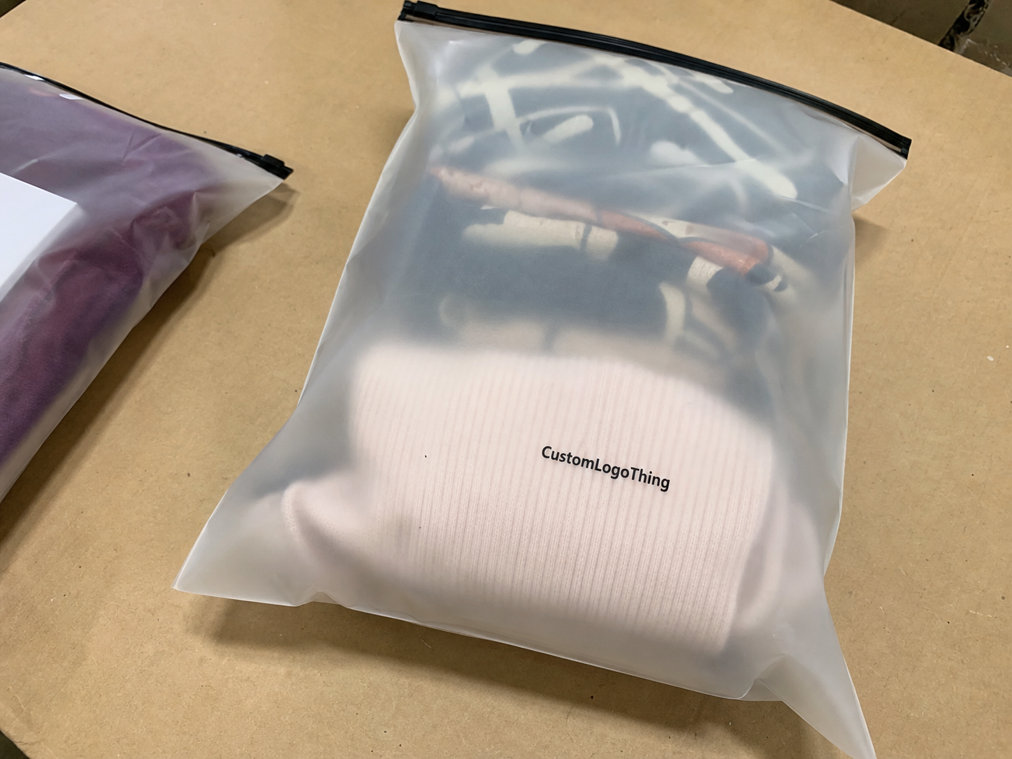 Frosted Zipper Bags for Subscription Boxes: Choose Right