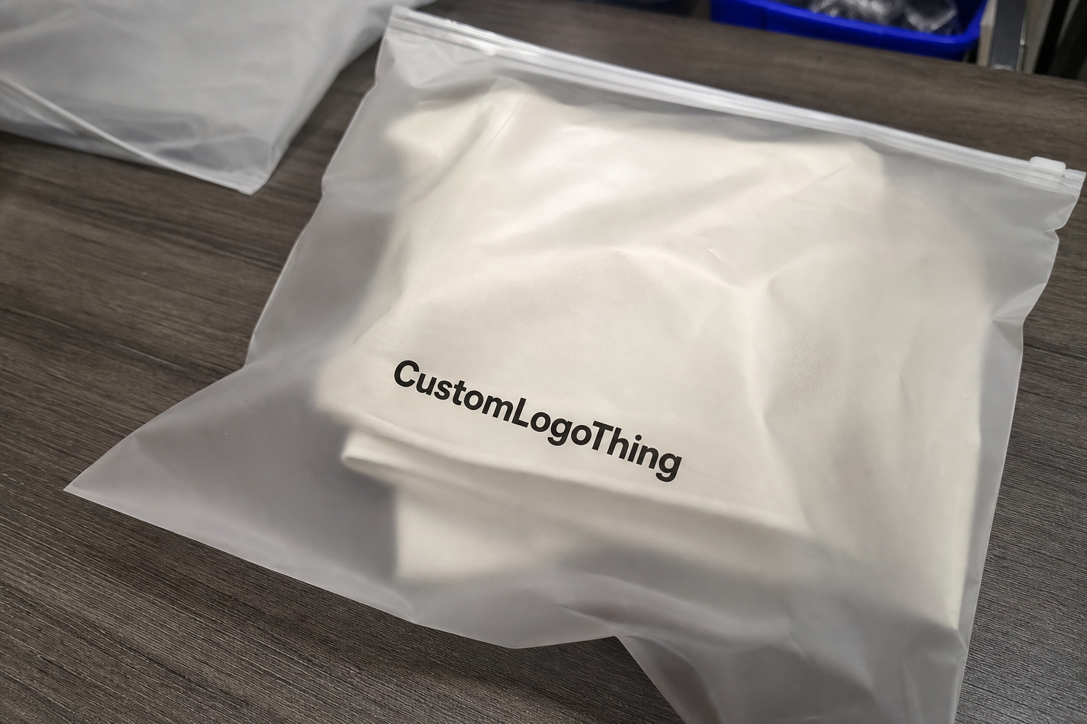Choose a Private Label Frosted Zipper Bags Supplier