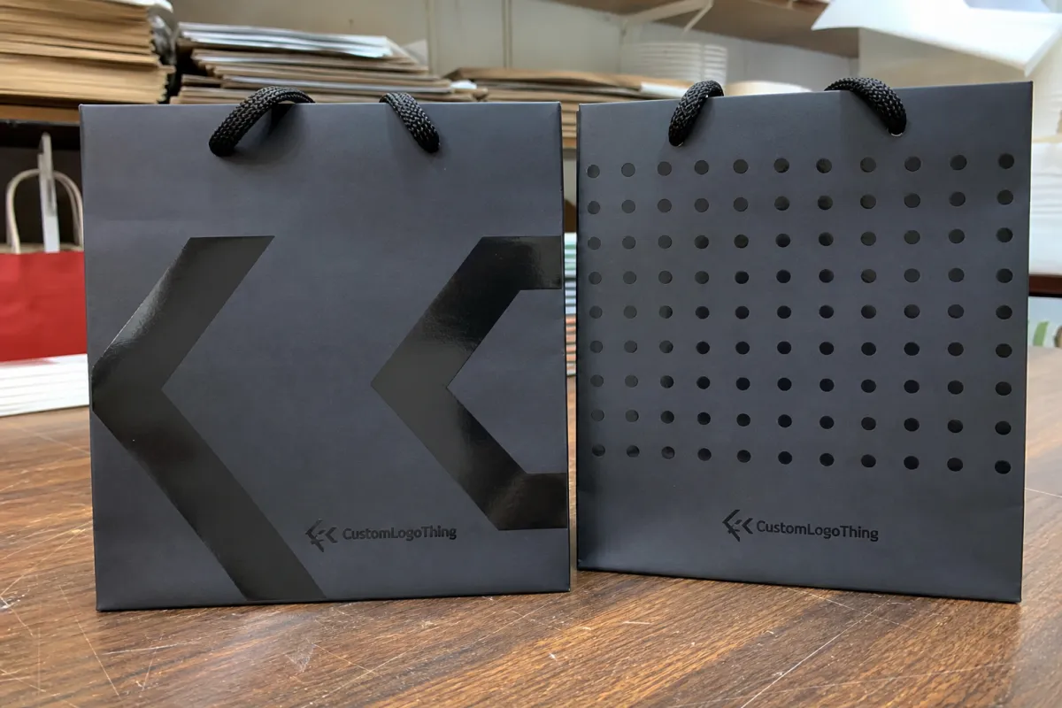 Paper Shopping Bags Spot UV Price: Request a Quote