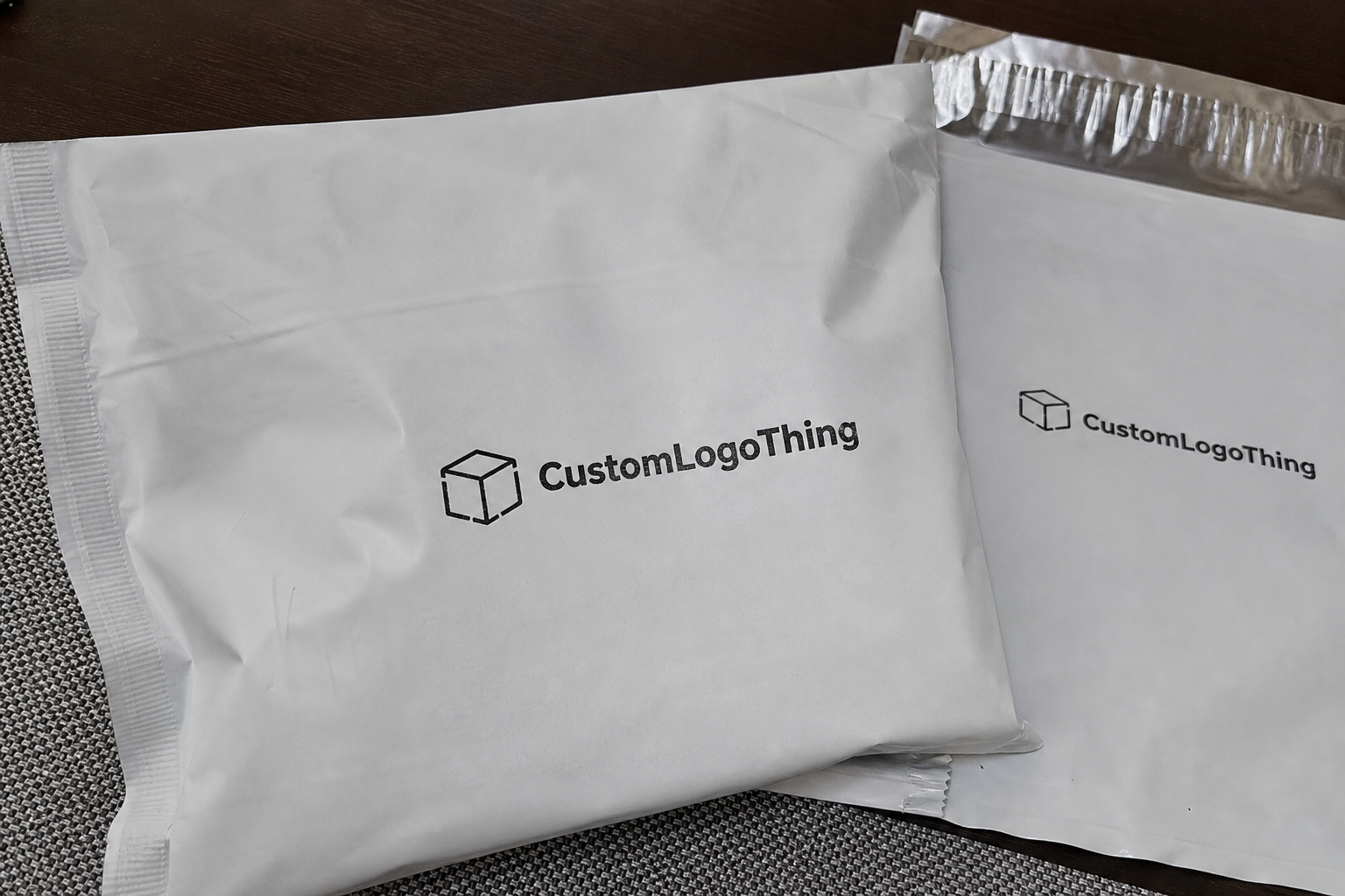 Pet Treat Brands: Waterproof Apparel Mailer Material Choice