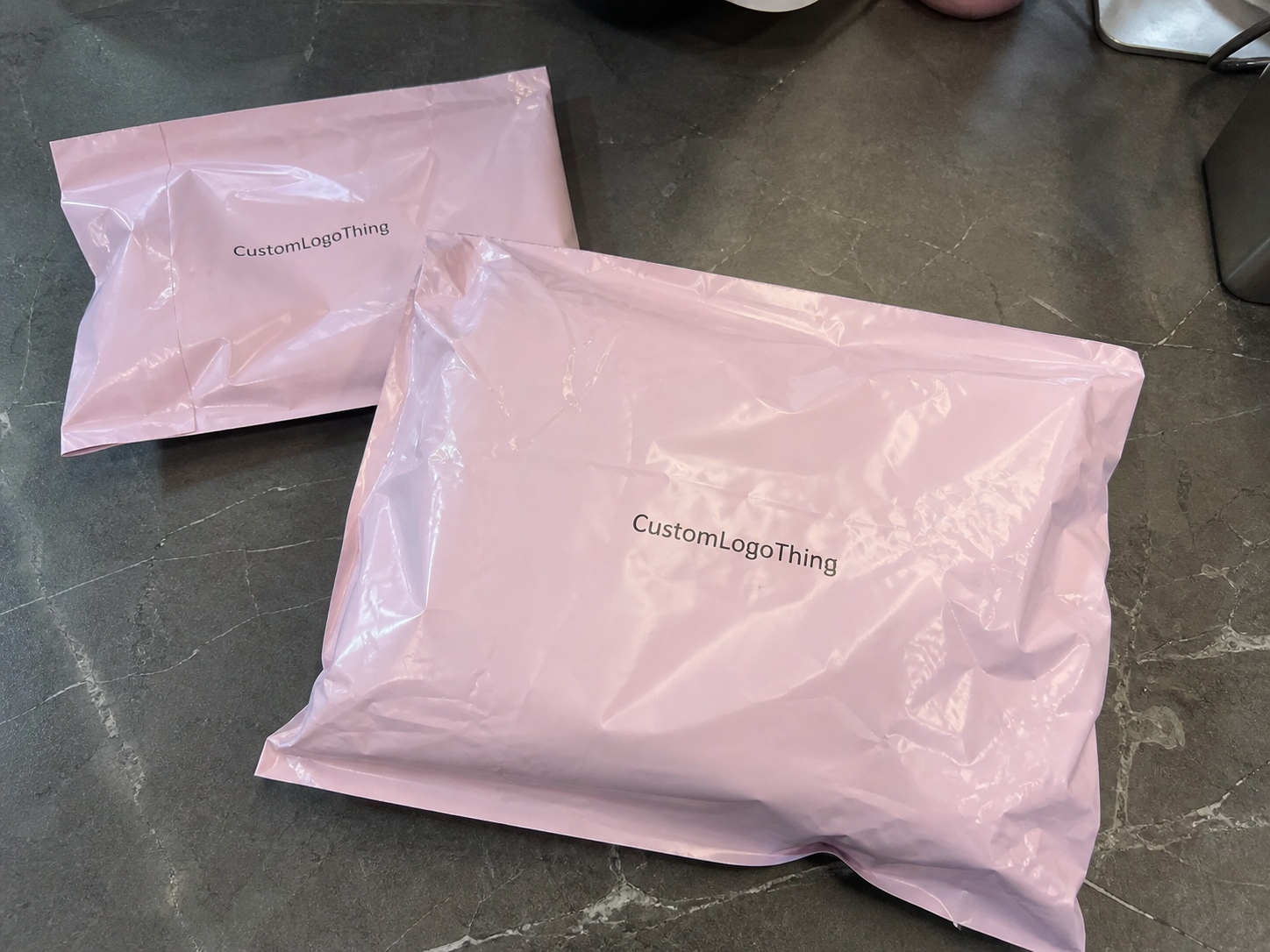 Custom Poly Mailer Bags for Cosmetics Brands: Buy Smarter