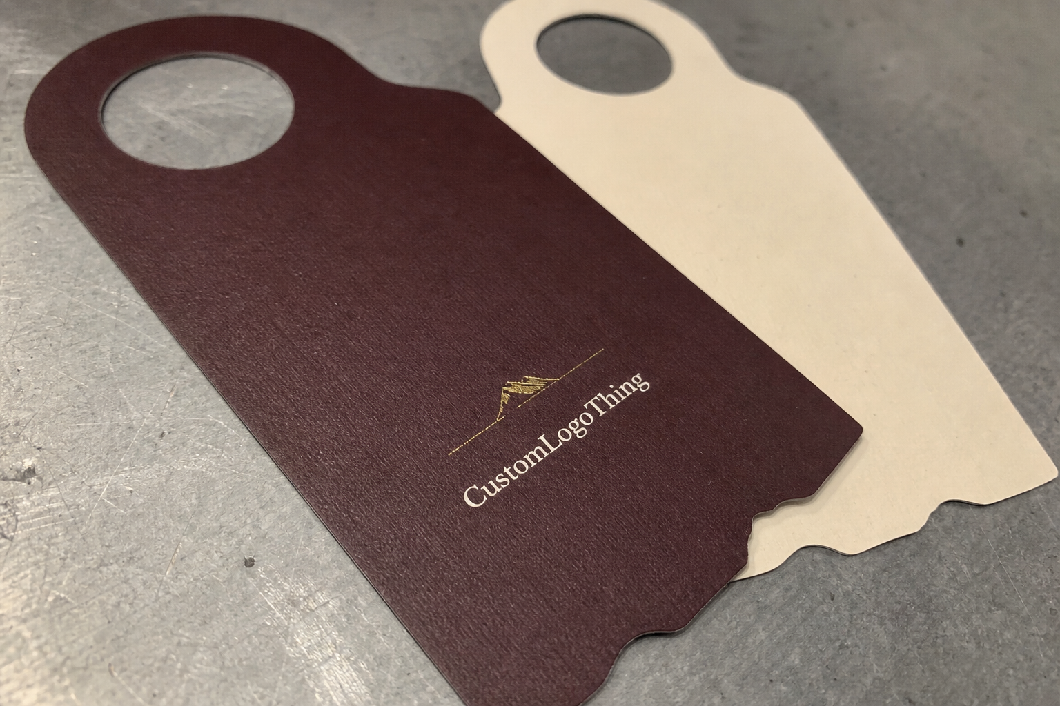 Custom Wine Bottle Hang Tags That Buyers Actually Use