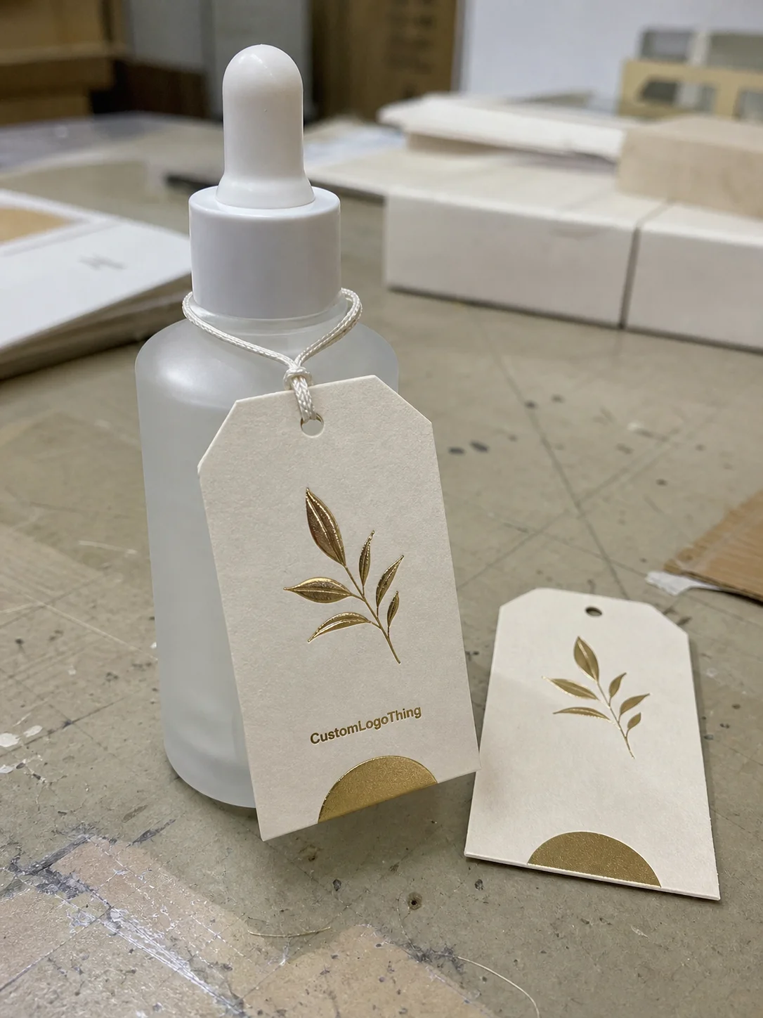 Why a Small Tag Can Change the Perceived Value of a Cosmetic SKU - CustomLogoThing packaging example