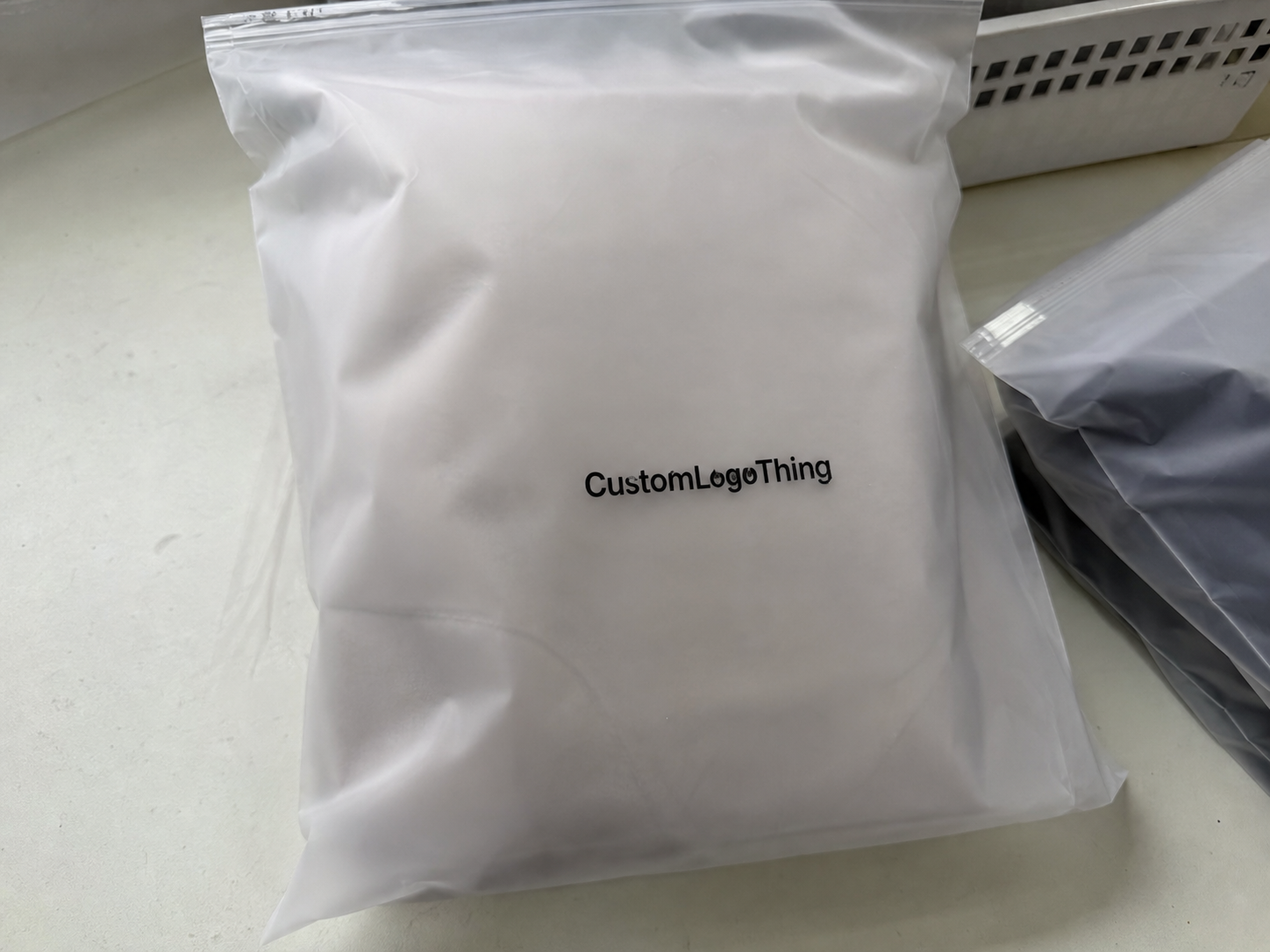 Hotel Frosted Zipper Bags Unit Cost Review for Buyers