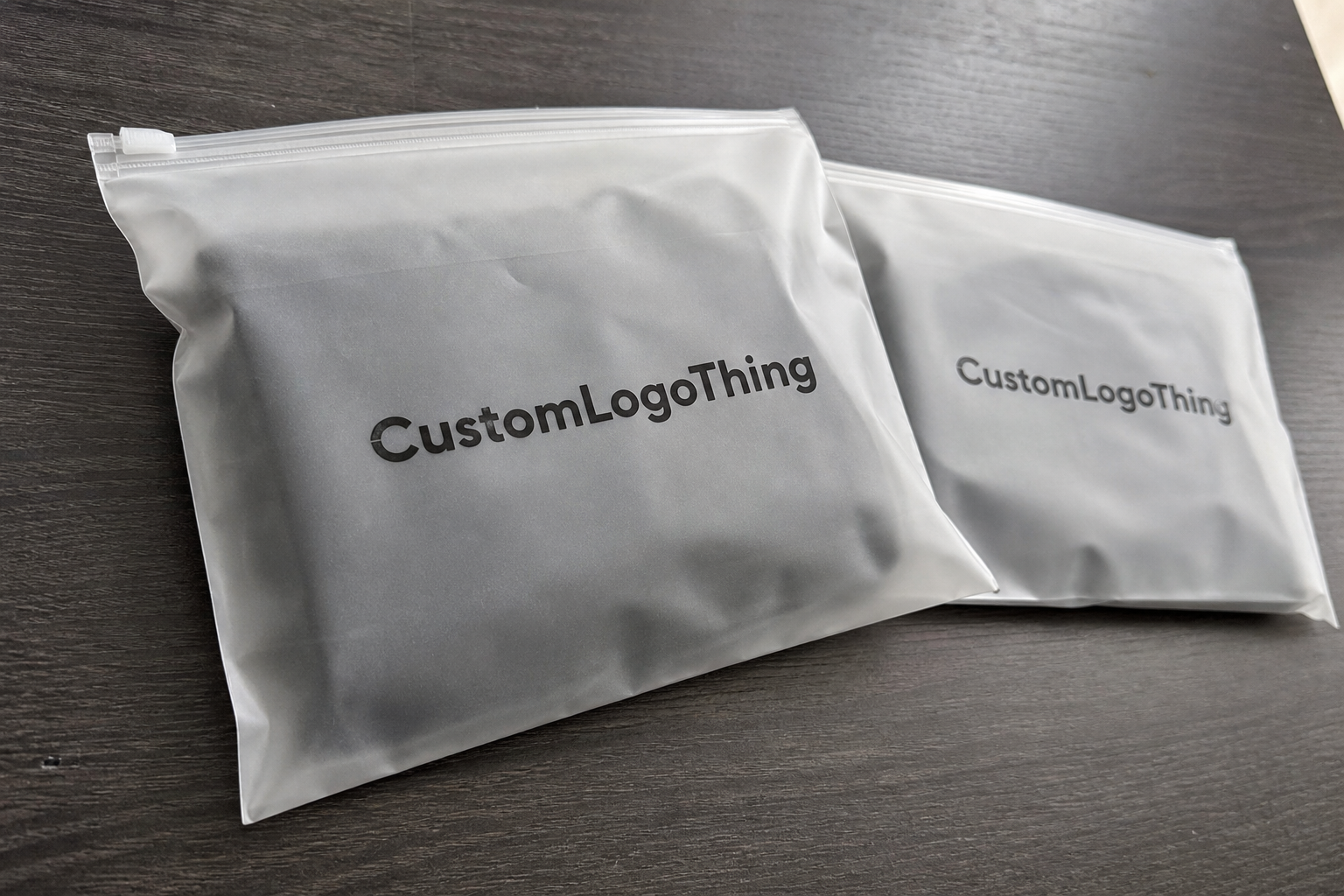 Die Cut Handle Bags for Apparel Brands: MOQ Planning