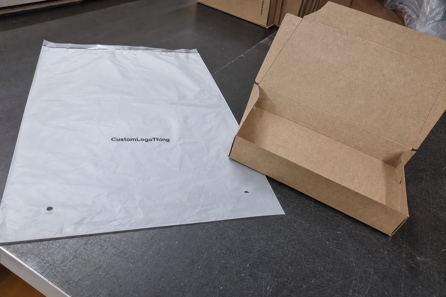 Garment Poly Bags for Apparel Brands: Shipping Carton Plan