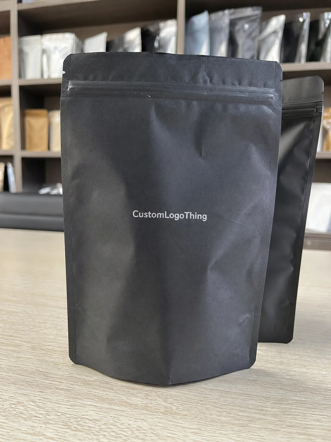 Custom mylar bags: what they are and why brands use them - CustomLogoThing packaging example