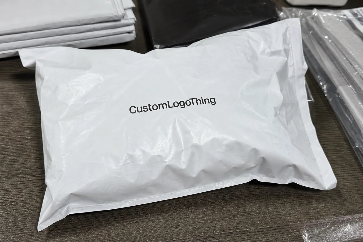 Custom Shipping Bags: How to Choose, Price, and Order