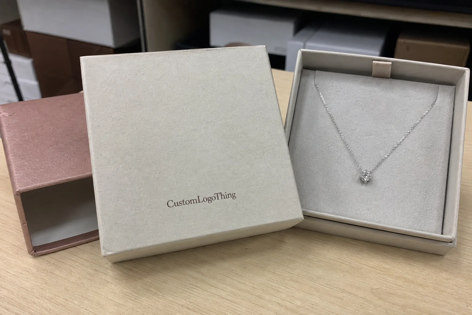 Custom Necklace Box: Buyer's Guide to Materials & Costs