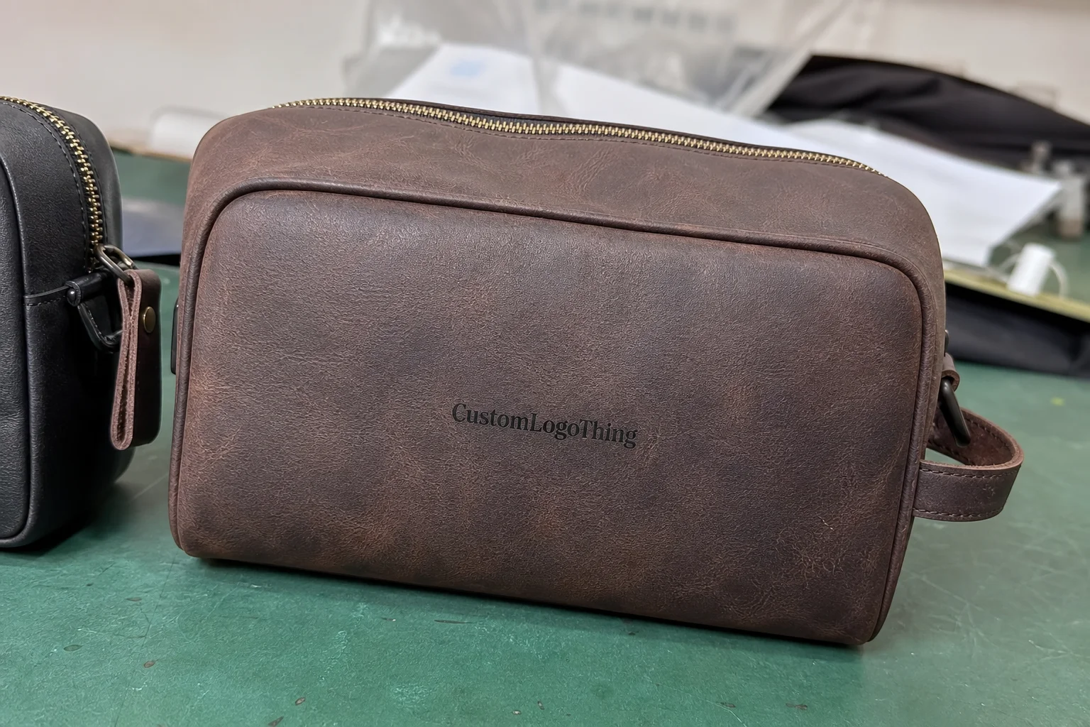Custom Leather Toiletry Bag: How to Order the Right One