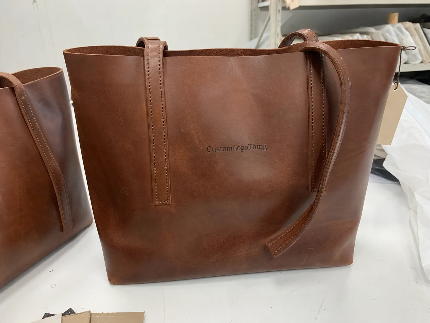Personalized Leather Tote Bags: How to Order the Right Run