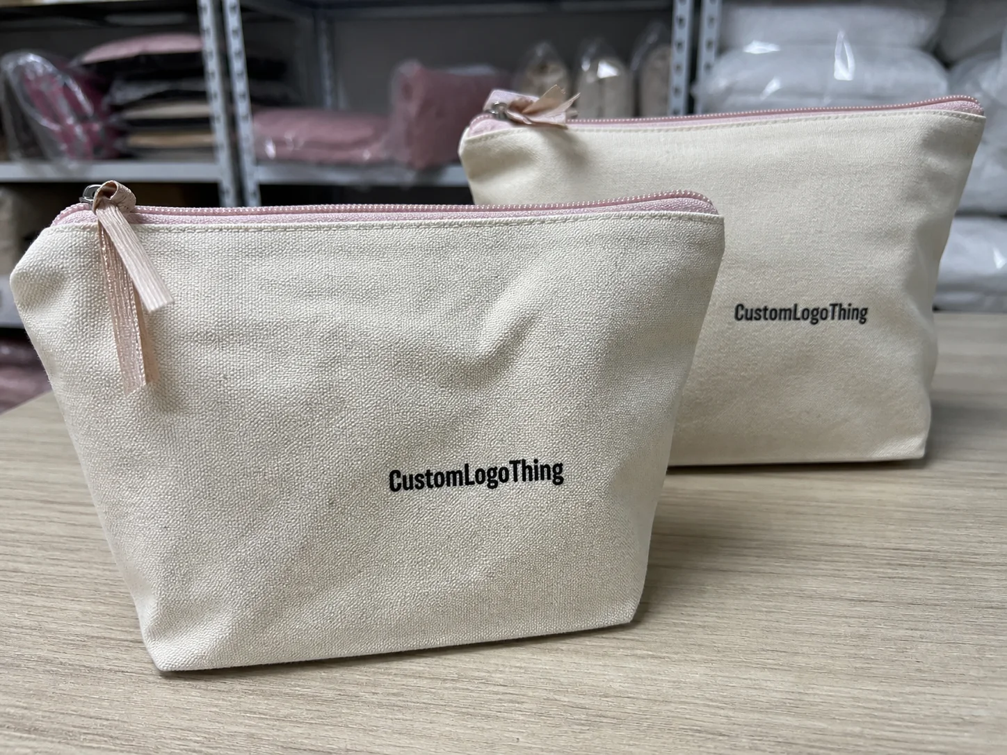 Personalized Cosmetic Bags for Bridesmaids: Buy Smart