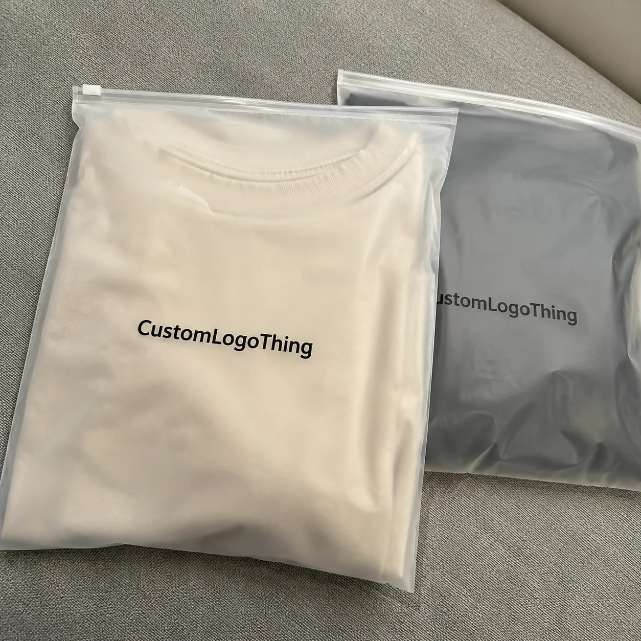 Choose a Frosted Zipper Bags Private Label Supplier